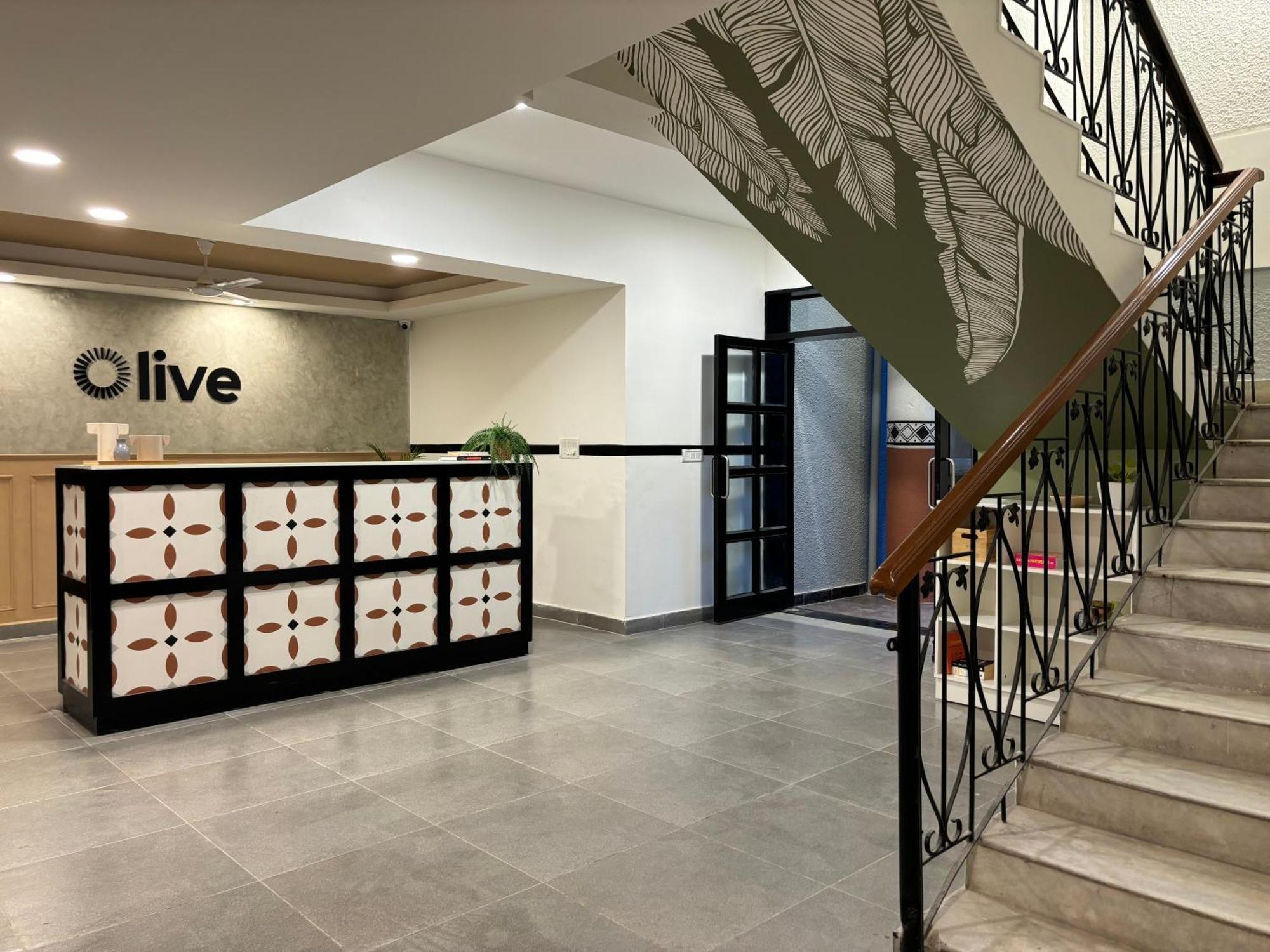 Olive Hotel Palace Road By Embassy Group Bangalore Exterior foto