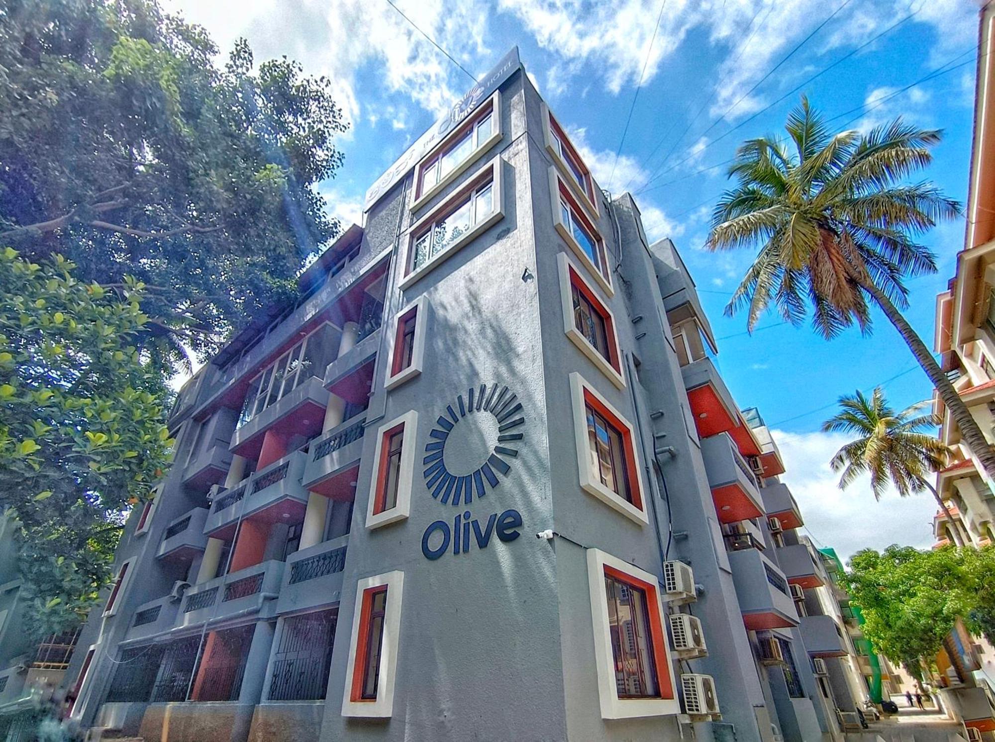 Olive Hotel Palace Road By Embassy Group Bangalore Exterior foto