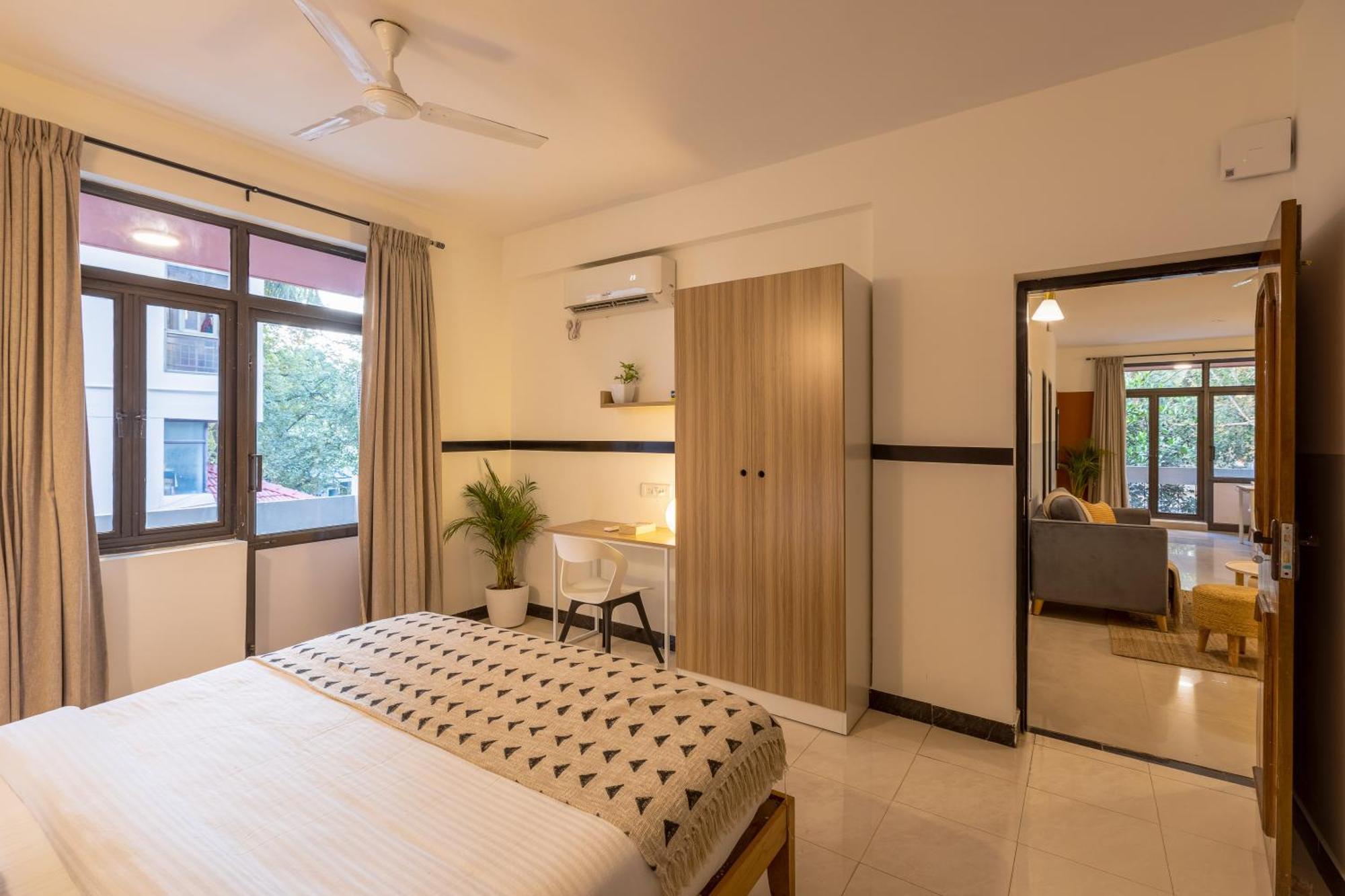 Olive Hotel Palace Road By Embassy Group Bangalore Exterior foto