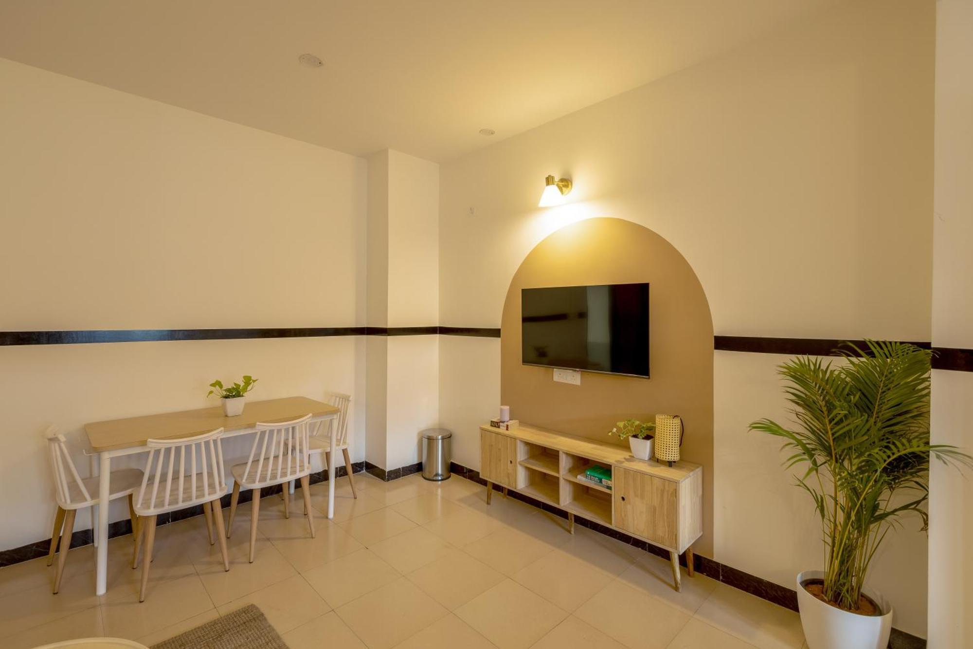 Olive Hotel Palace Road By Embassy Group Bangalore Exterior foto